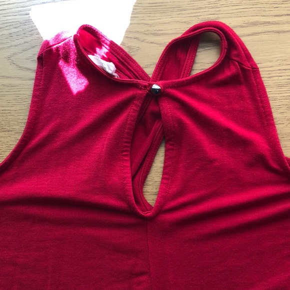 Red blouse - Picture 4 of 4